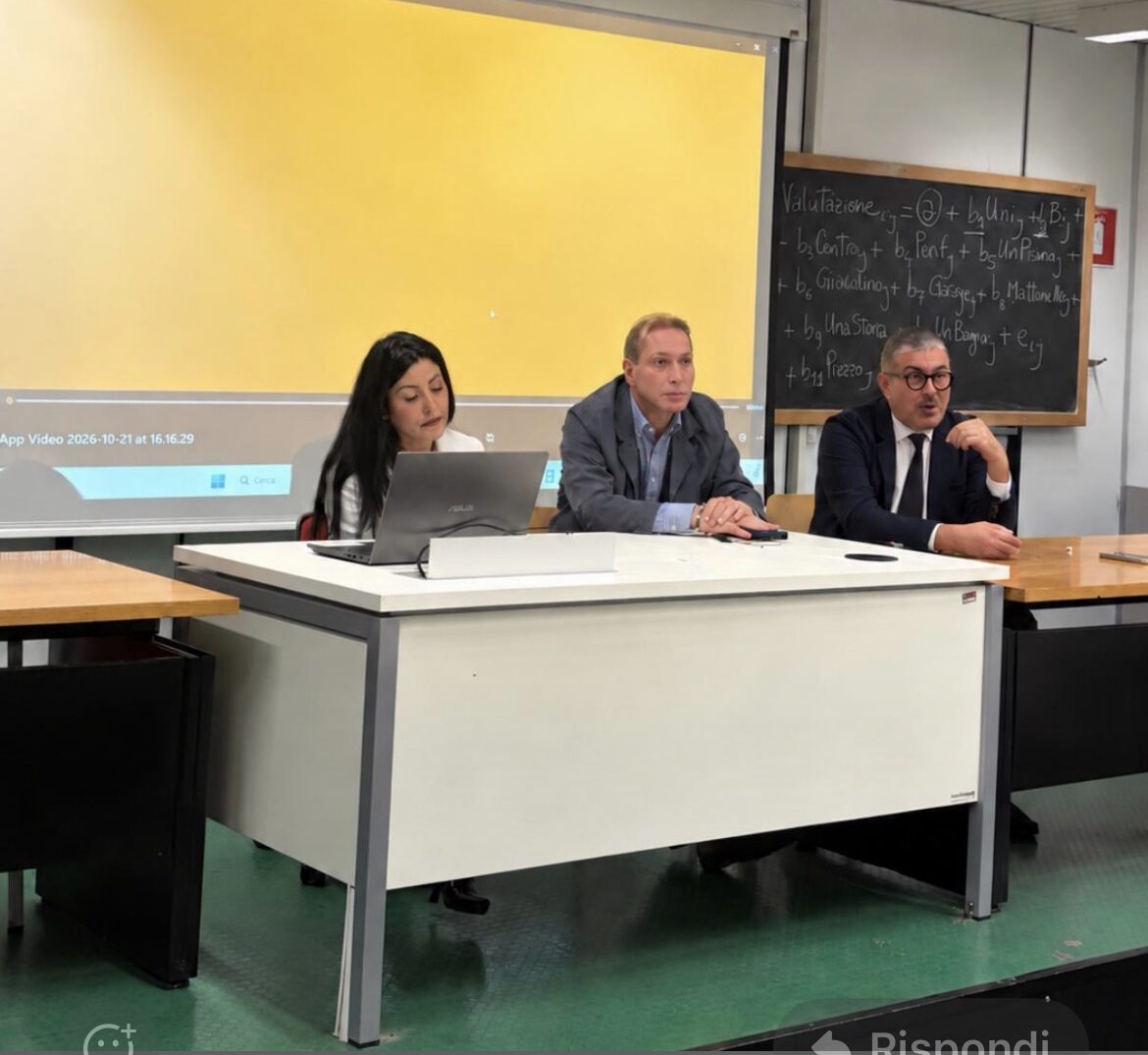 Lavoro e Autoimprenditorialità: all'Università della Calabria presentato il progetto FIDEG di ARPAL Calabria - Grande partecipazione degli studenti all'incontro organizzato presso la Facoltà di Giurisprudenza per illustrare le opportunità del 